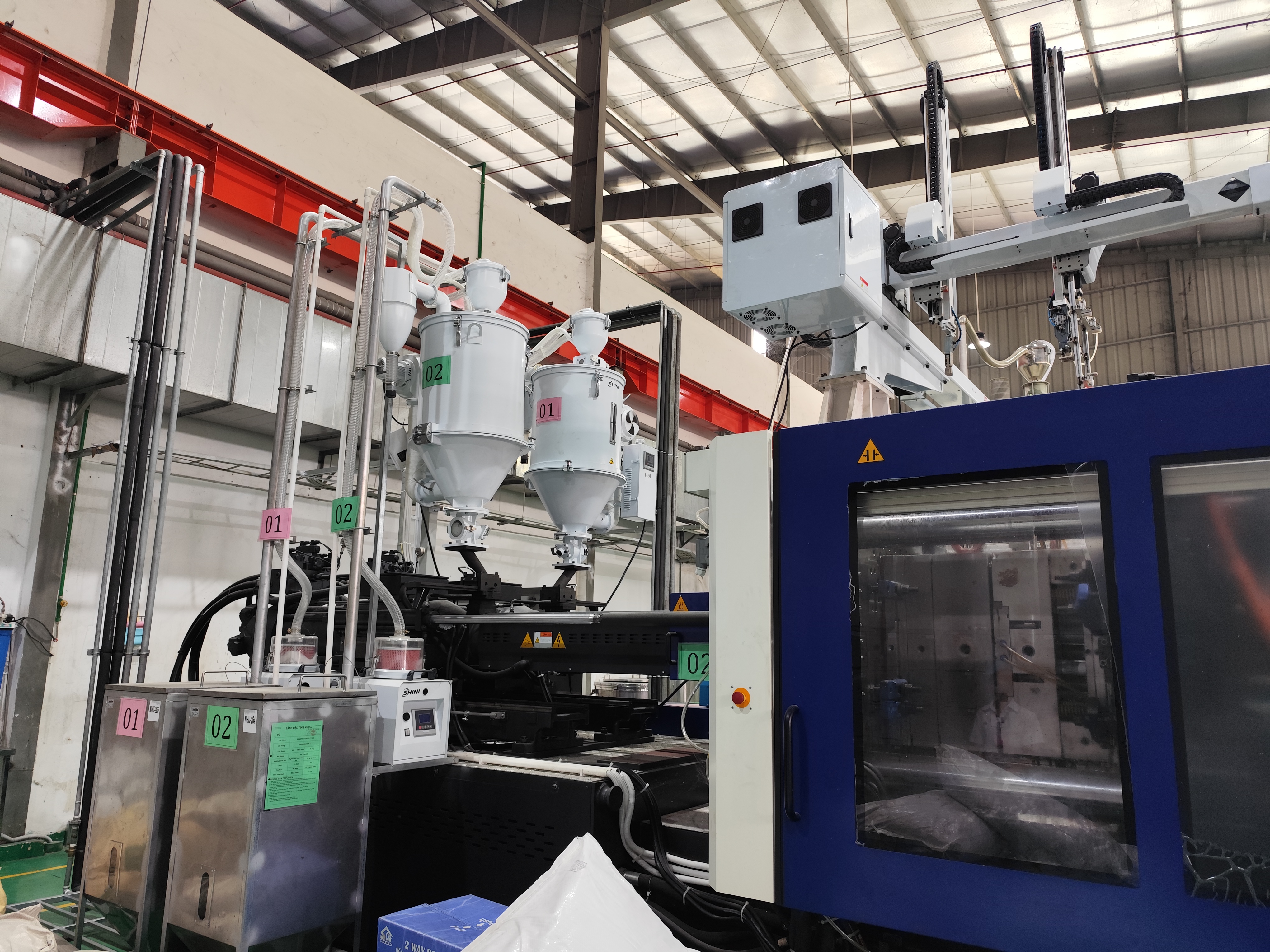plastic injection machine (2).jpg